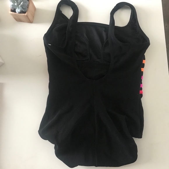 Vintage 80s Retro Swimsuit - Picture 2 of 6